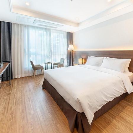The Mains Hotel Чхонан Экстерьер фото